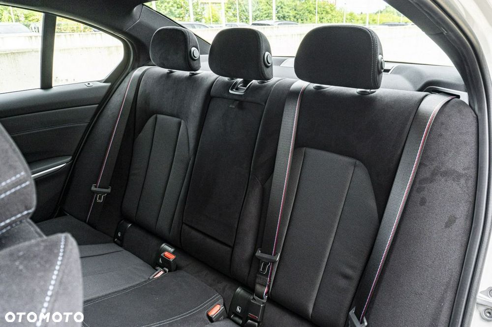 BMW Seria 3 - 30