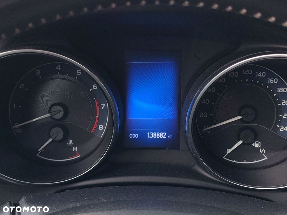 Toyota Auris 1.6 Selection - 22
