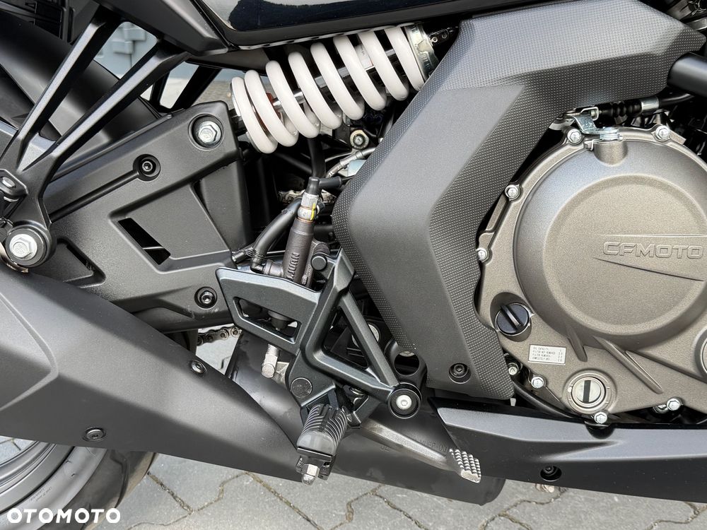 CFMoto 650 MT - 17