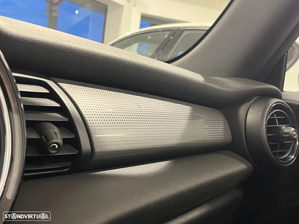 MINI Cabrio Cooper Premium Extra JCW Auto - 20