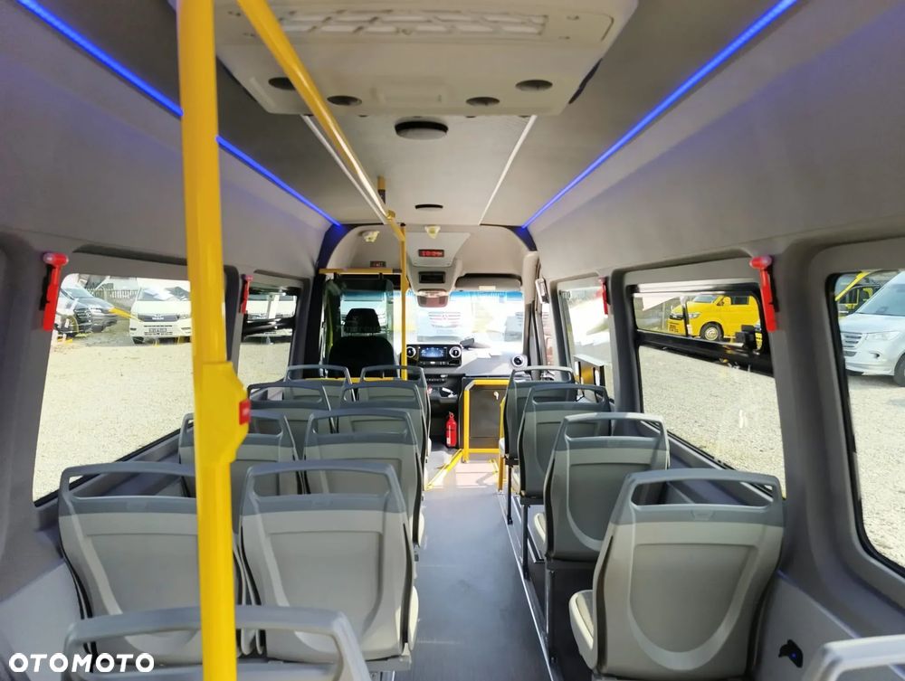 Mercedes-Benz eSprinter - 26
