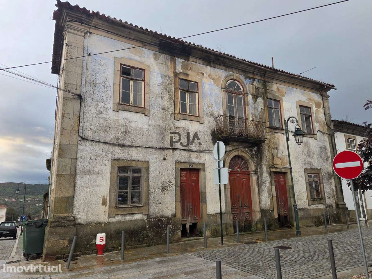 Edifício para Recuperar no Centro de Penalva do Castelo - Grande imagem: 2/2