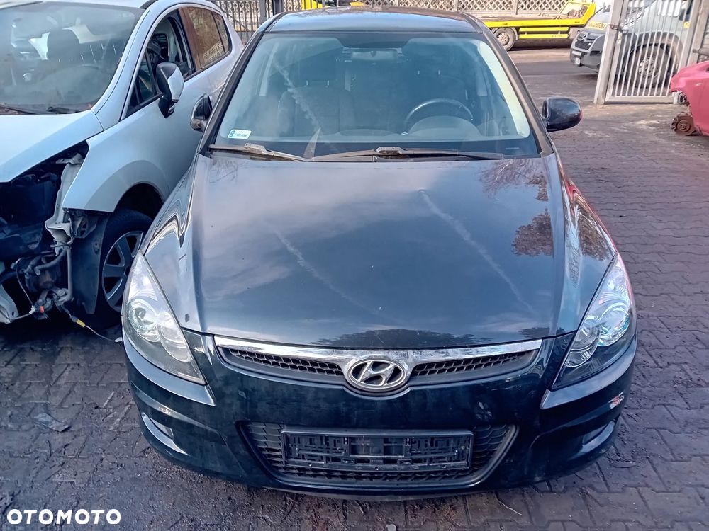 *HYUNDAI I30* Samochód na części - 3