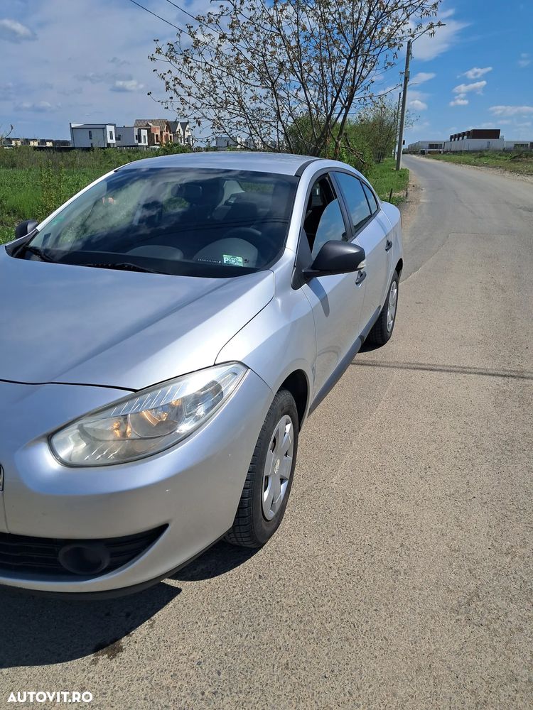 Renault Fluence 1.6 16V Authentique - 4
