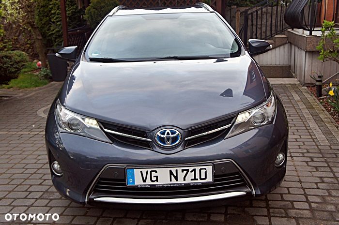 Toyota Auris 1.8 HSD Luna - 14