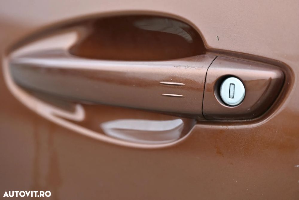 Peugeot 3008 1.6 BlueHDI S&S EAT6 GT-Line - 17