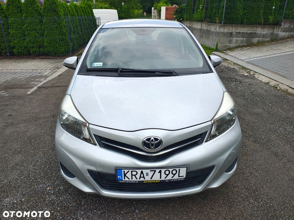 Toyota Yaris - 1