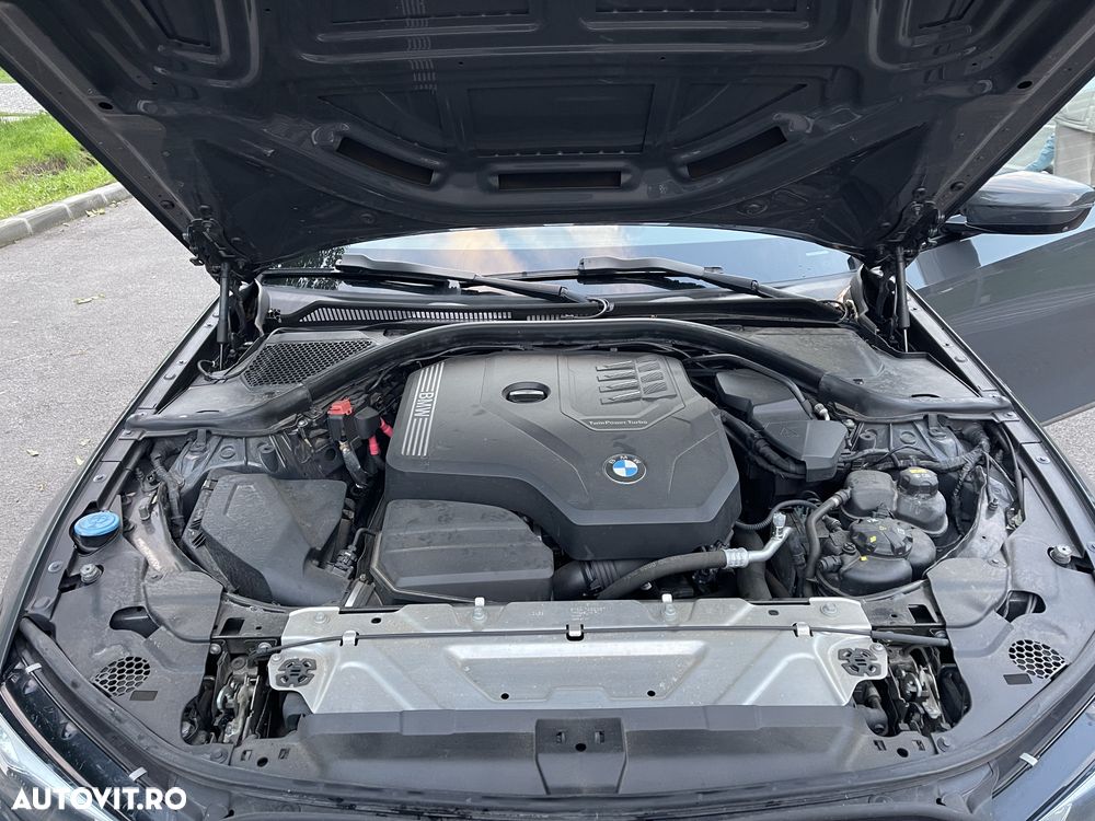 BMW Seria 3 330i AT - 30