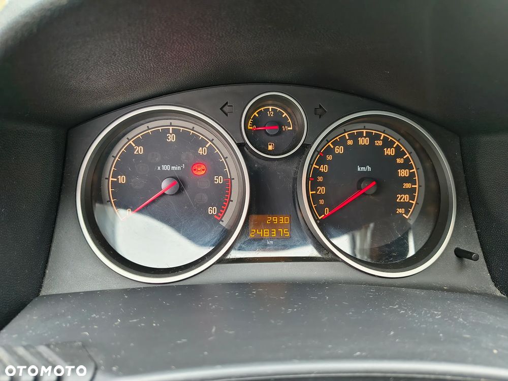 Opel Astra 1.9 CDTI - 3
