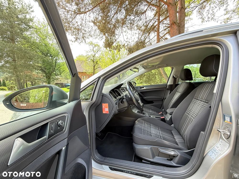 Volkswagen Golf 1.6 TDI BlueMotion Technology Lounge - 15