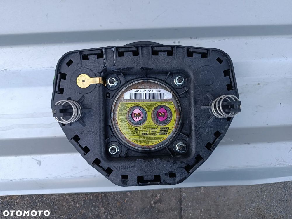 PODUSZKA KIEROWNICY AIRBAG OPEL ZAFIRA B 13111348 - 2