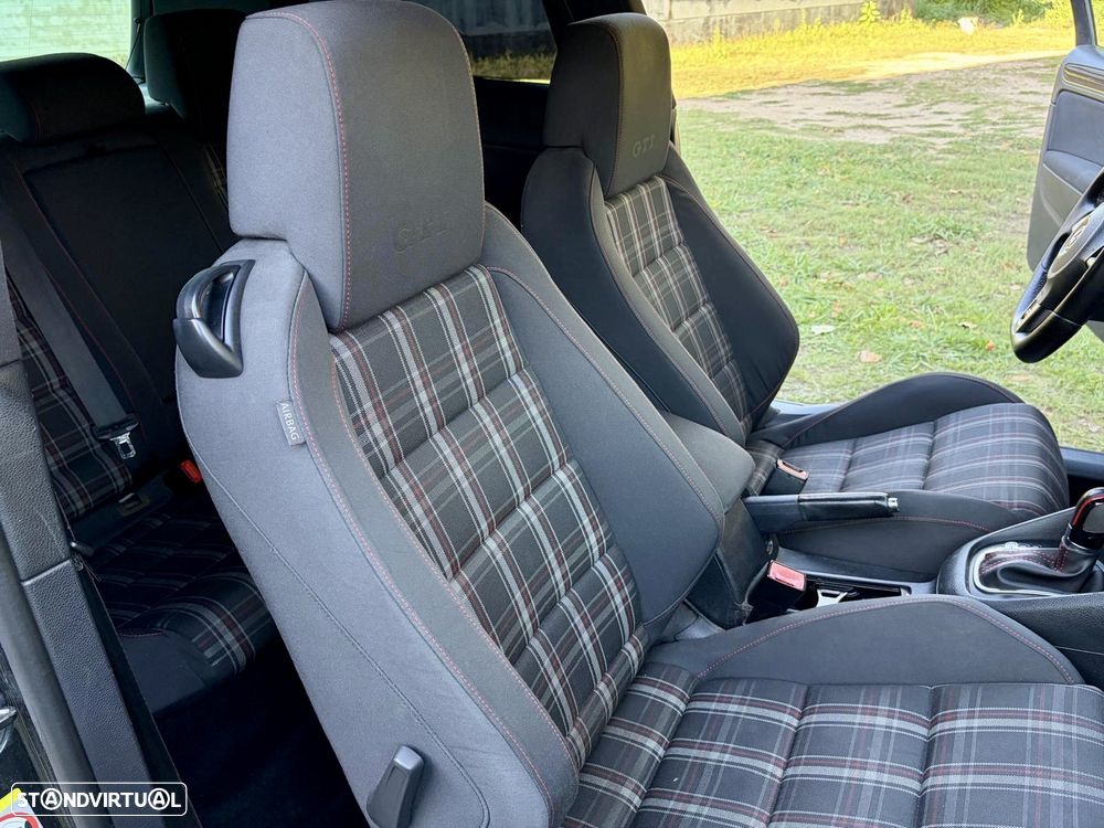 VW Golf 2.0 TSi GTi DSG Performance - 16