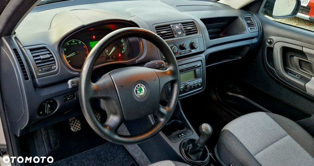 Skoda Fabia 1.4 16V Elegance - 24