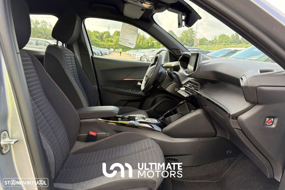 Peugeot e-2008 50 kWh Active Pack - 6