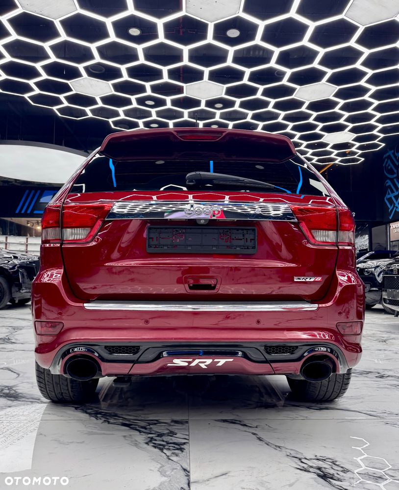 Jeep Grand Cherokee - 8