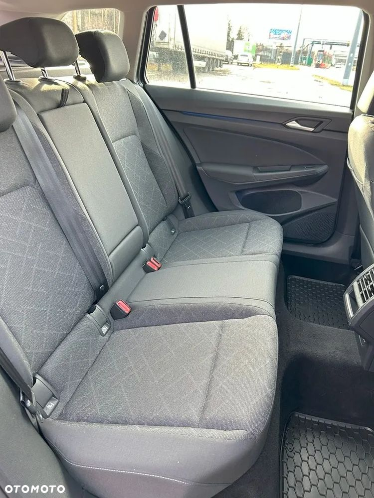Volkswagen Golf - 23
