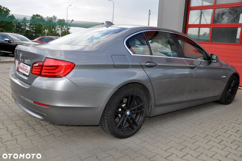 BMW Seria 5 520d Luxury Line - 16