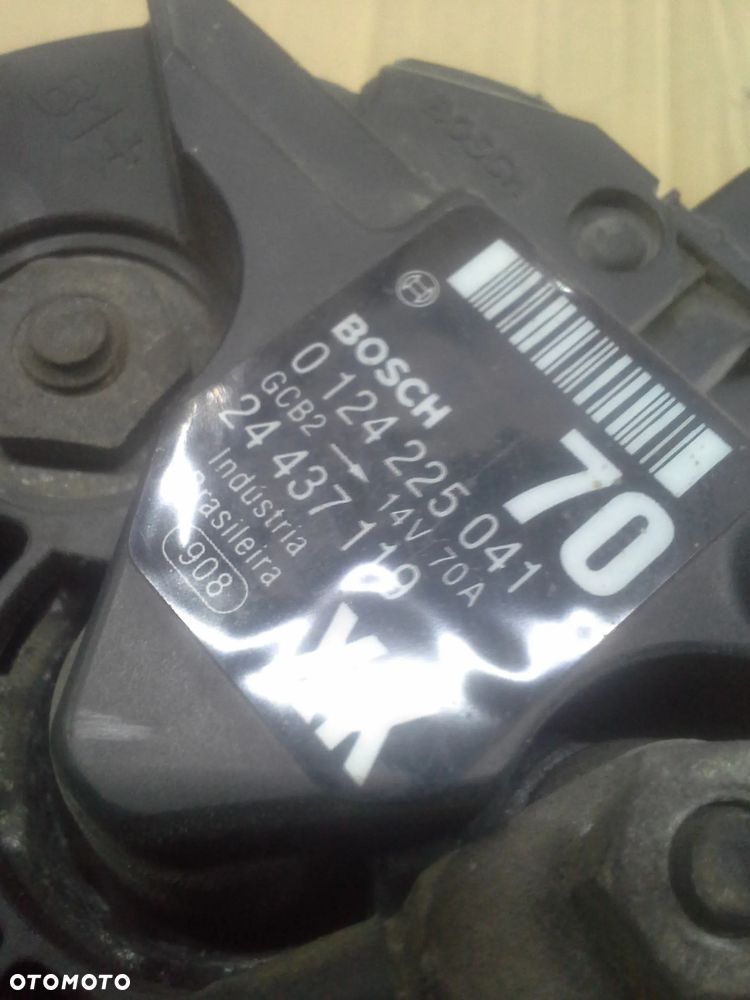 Opel Astra Corsa Meriva 1.2 alternator Bosch 0124225041 14V 70A - 7