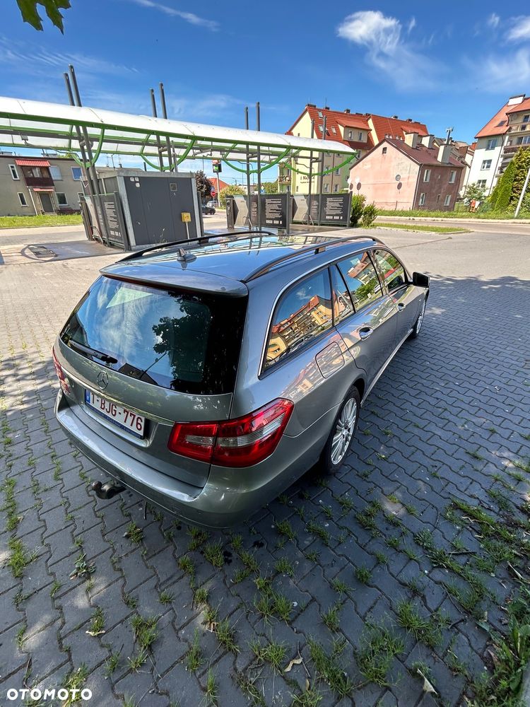Mercedes-Benz Klasa E 250 CDI DPF 4Matic BlueEFFICIENCY 7G-TRONIC Avantgarde - 7