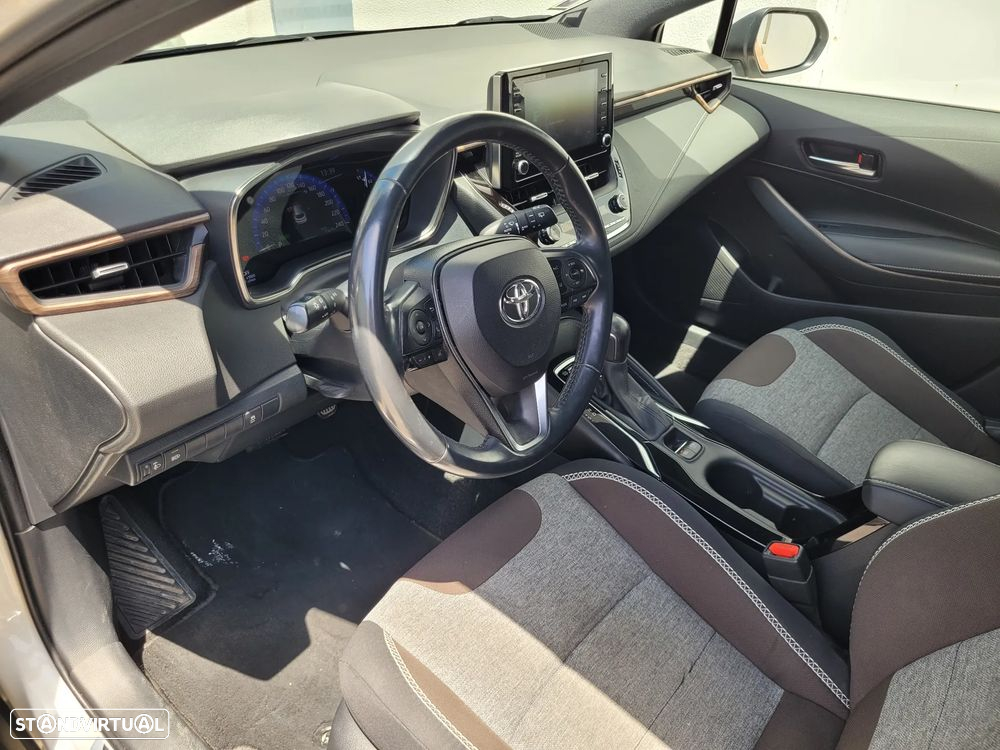 Toyota Corolla Touring Sports 2.0 Hybrid Square Collection - 6