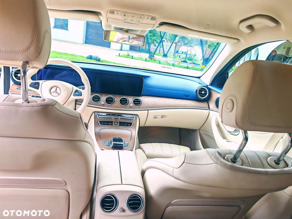 Mercedes-Benz Klasa E 220 d 9G-TRONIC - 16