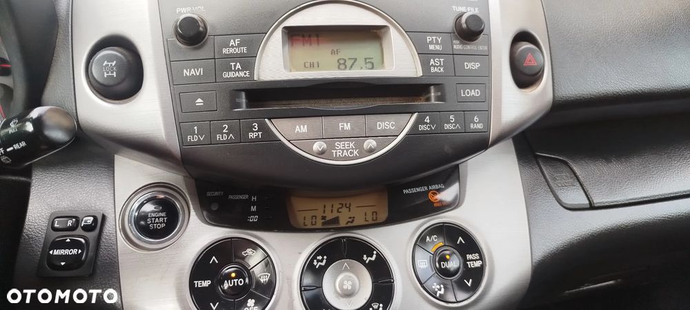 Toyota RAV4 - 11