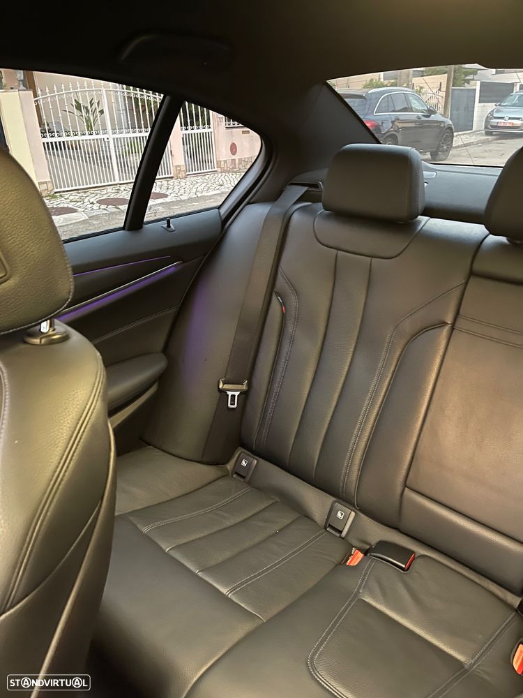 BMW 530 e Pack M - 5