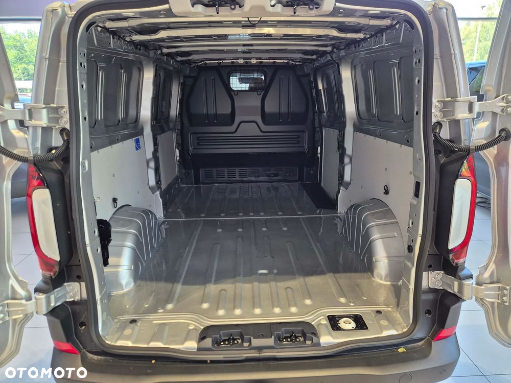 Volkswagen Transporter - 7