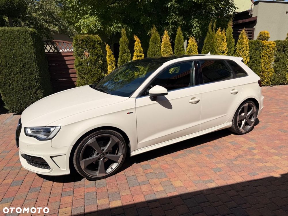 Audi A3 Sportback - 1