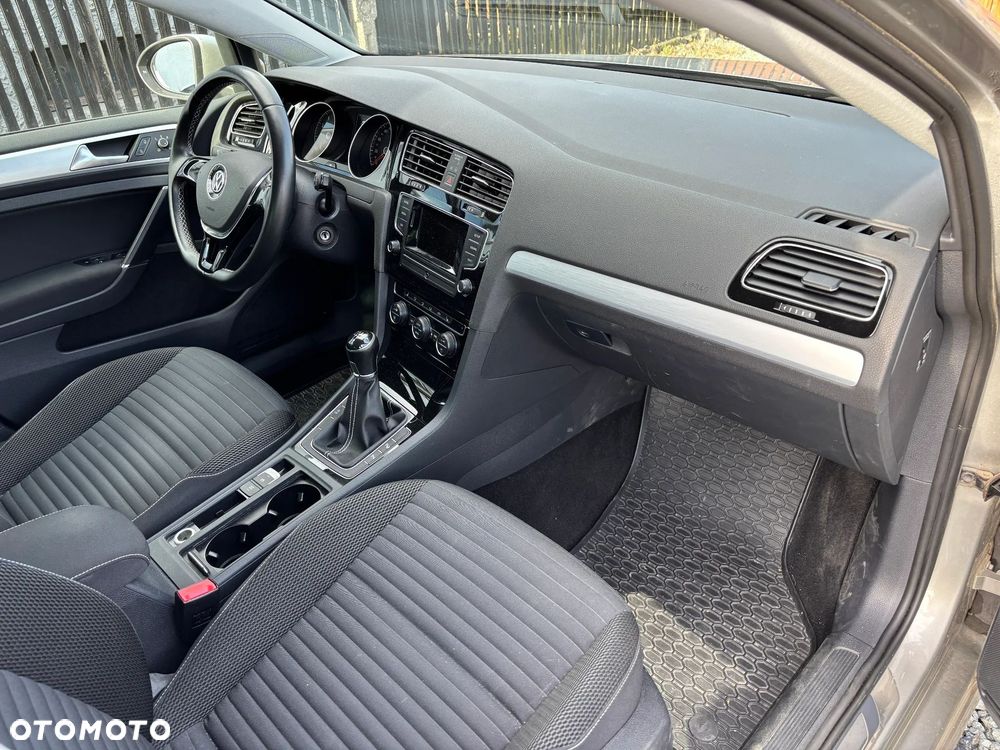 Volkswagen Golf 1.2 TSI BlueMotion Technology Cup - 3