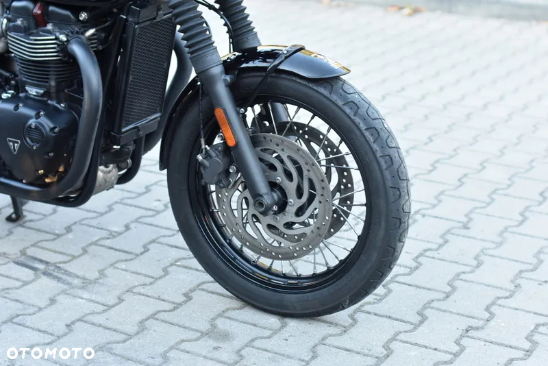 Triumph Bonneville - 5