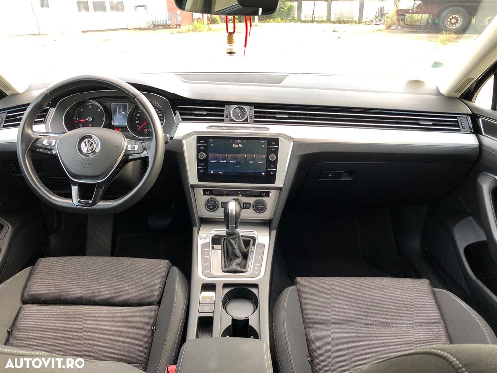 Volkswagen Passat 1.6 TDI DSG Comfortline - 17