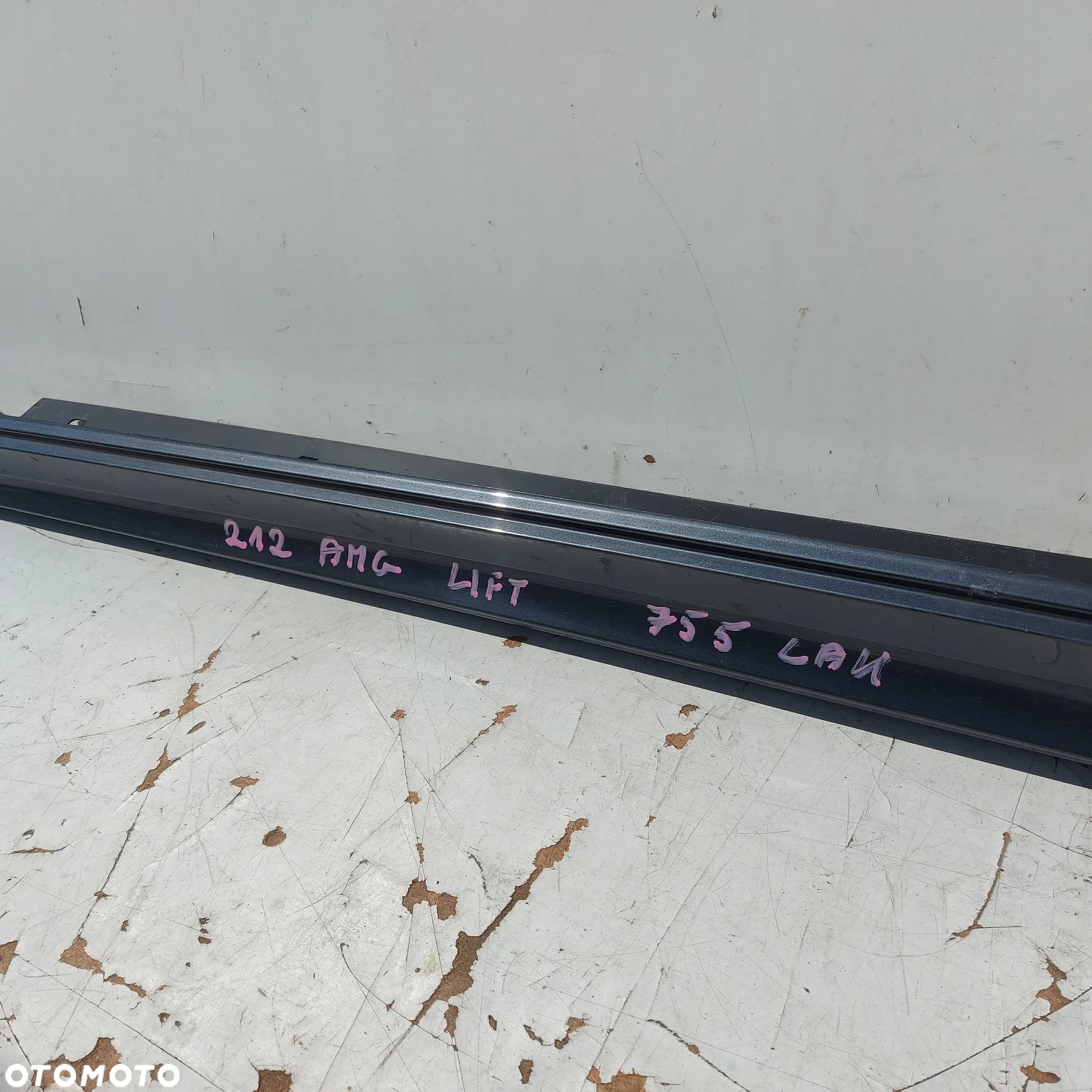 LISTWA PROGOWA LEWA AMG 755 LAK MERCEDES E W212 LIFT COMBI KOMBI ORYGINAL DEMONTAZ 2126902340 - 2
