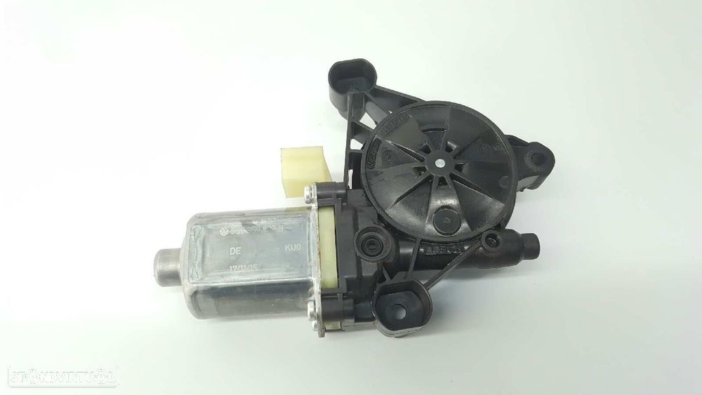 MOTOR ELEVADOR FRENTE DIREITO SEAT LEON (5F1) REFERENCE - 1