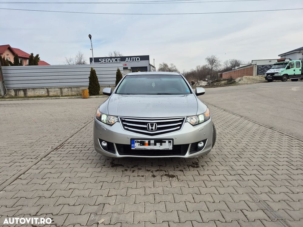 Honda Accord 2.0 Executive - 11