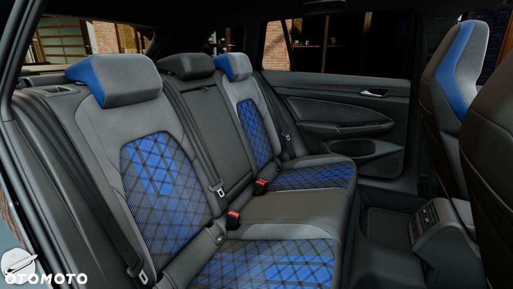 Volkswagen Golf Variant - 12