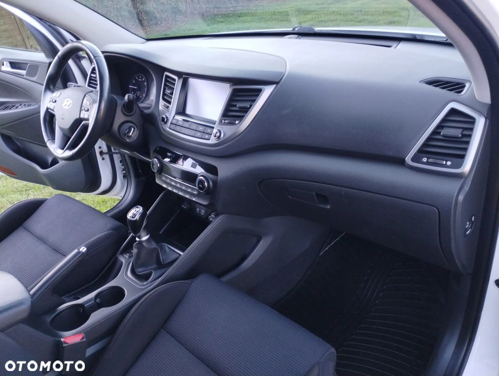 Hyundai Tucson 1.6 GDi 2WD Trend - 23