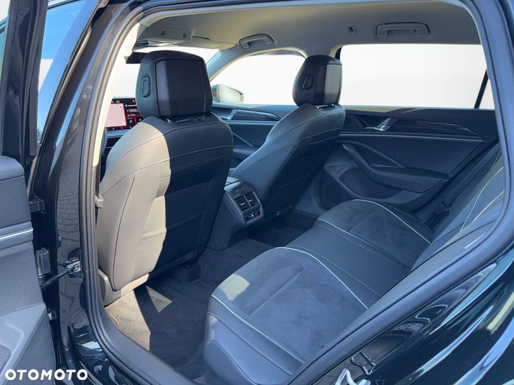 Volkswagen Passat - 33