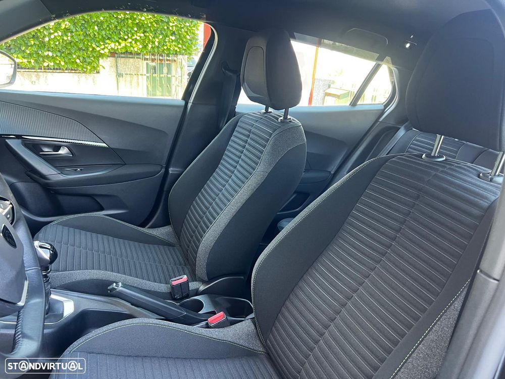 Peugeot 2008 1.2 PureTech Active Pack - 12