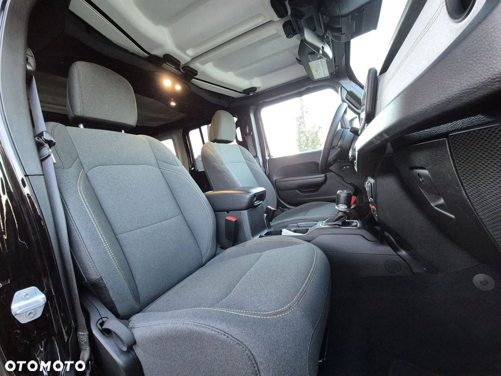 Jeep Wrangler 2.0 T-GDI AWD Automatik Sport - 24