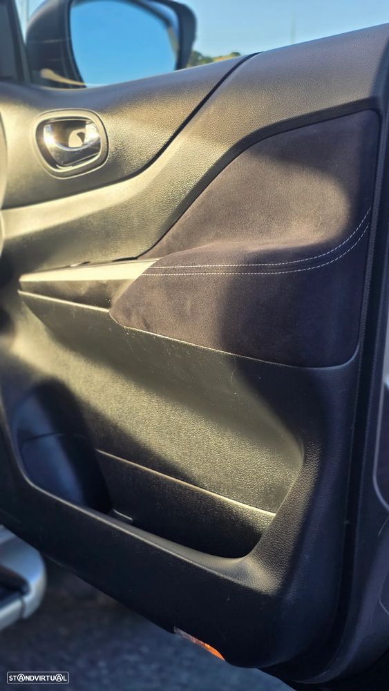 Nissan Navara 2.3 dCi CD 4WD Tekna - 43