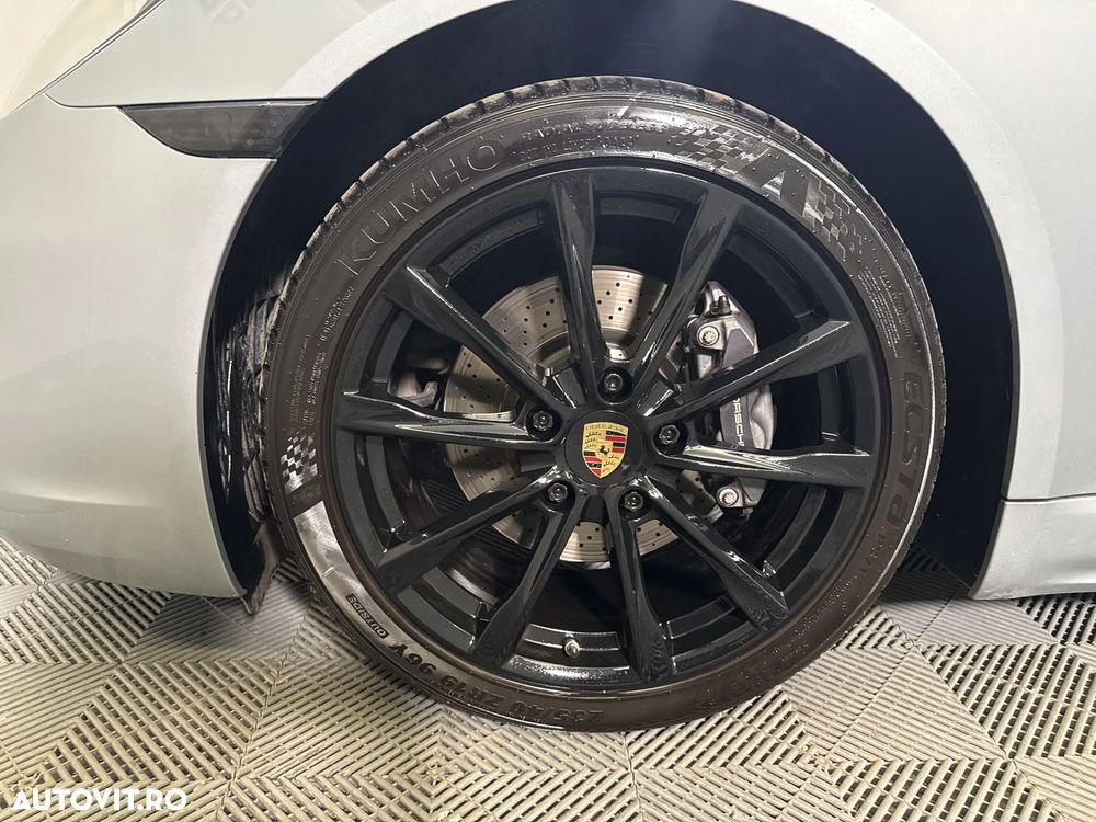 Porsche Boxster - 13