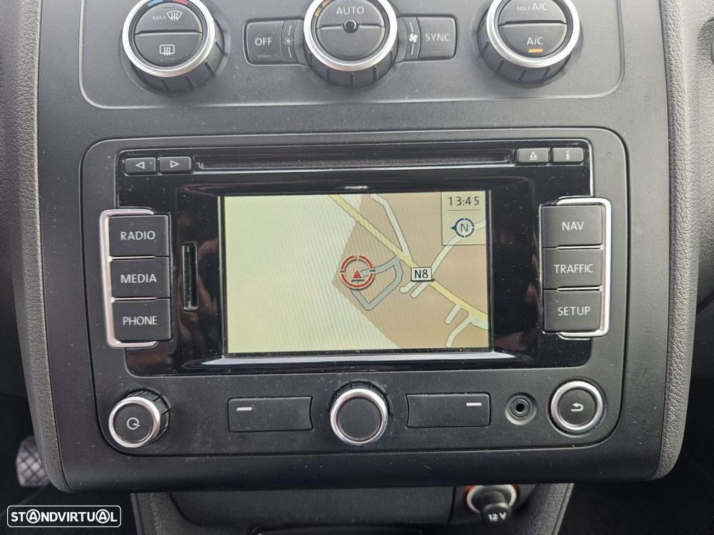 VW Touran 1.6 TDI Blue.Trendline 7L - 32