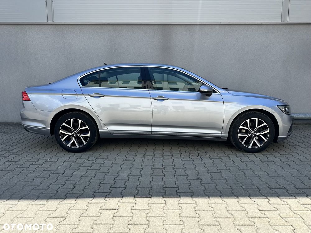 Volkswagen Passat 1.5 TSI EVO Elegance - 3