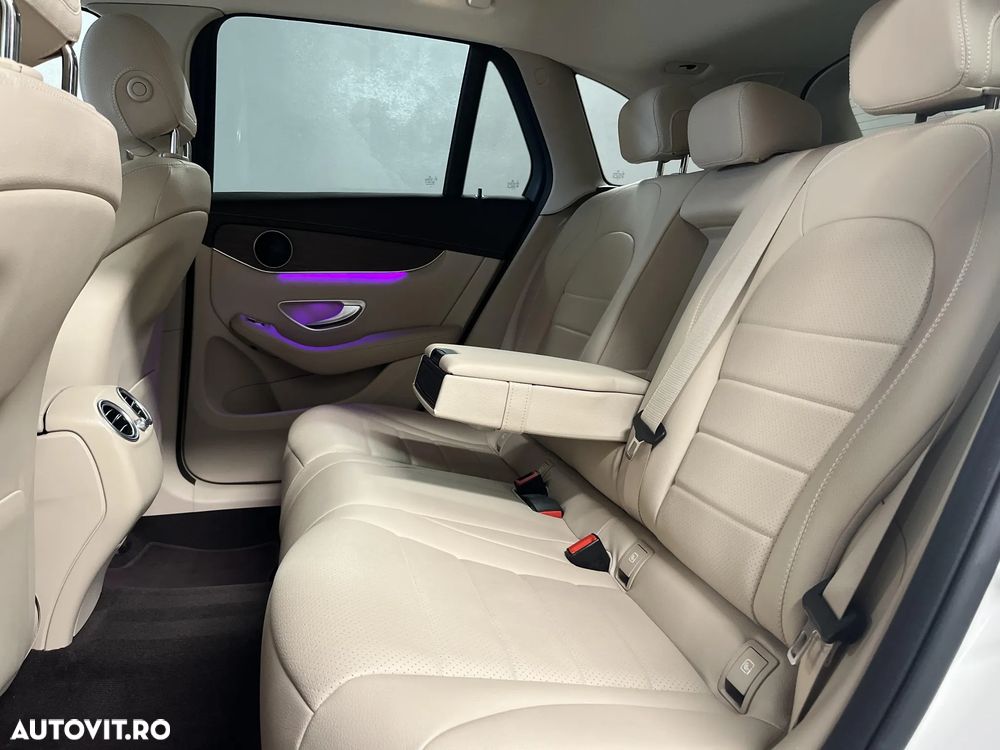Mercedes-Benz GLC 300 de 4Matic 9G-TRONIC AMG Line - 30