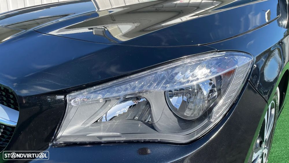 Mercedes-Benz CLA 180 Shooting Brake d 7G-DCT - 13