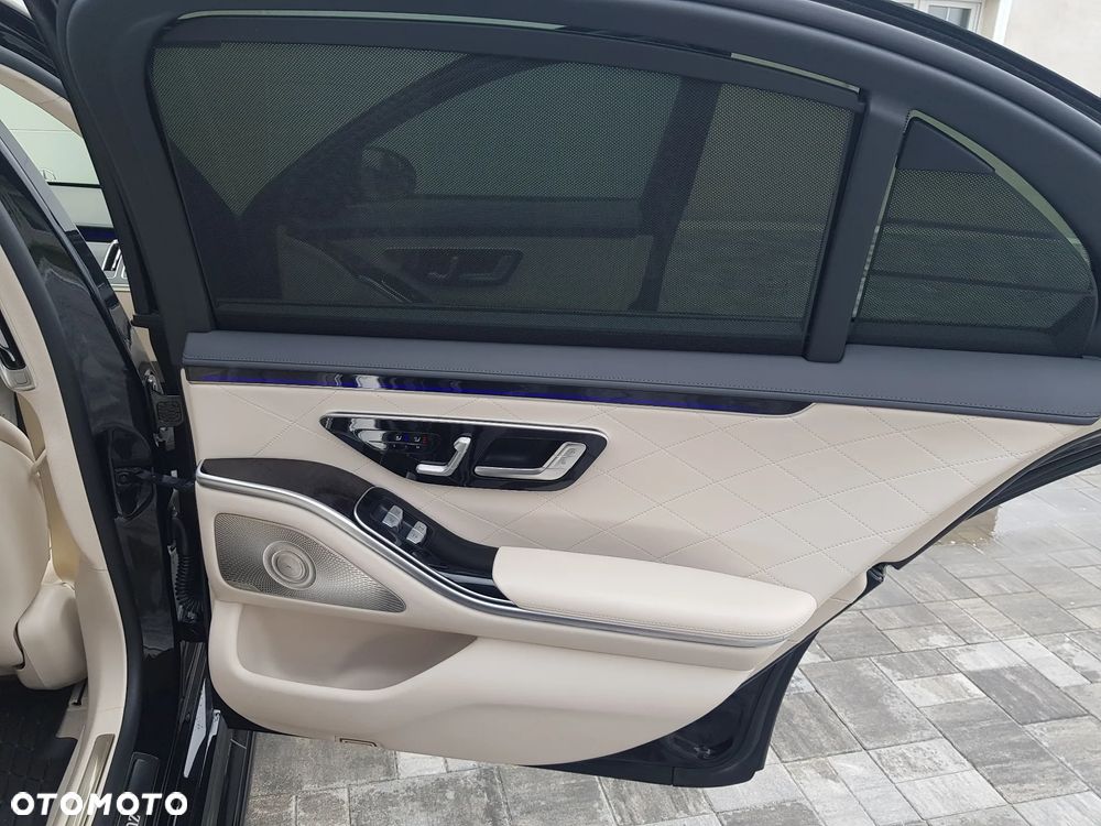Mercedes-Benz Klasa S 400 d 4-Matic L AMG Line 9G-TRONIC - 32