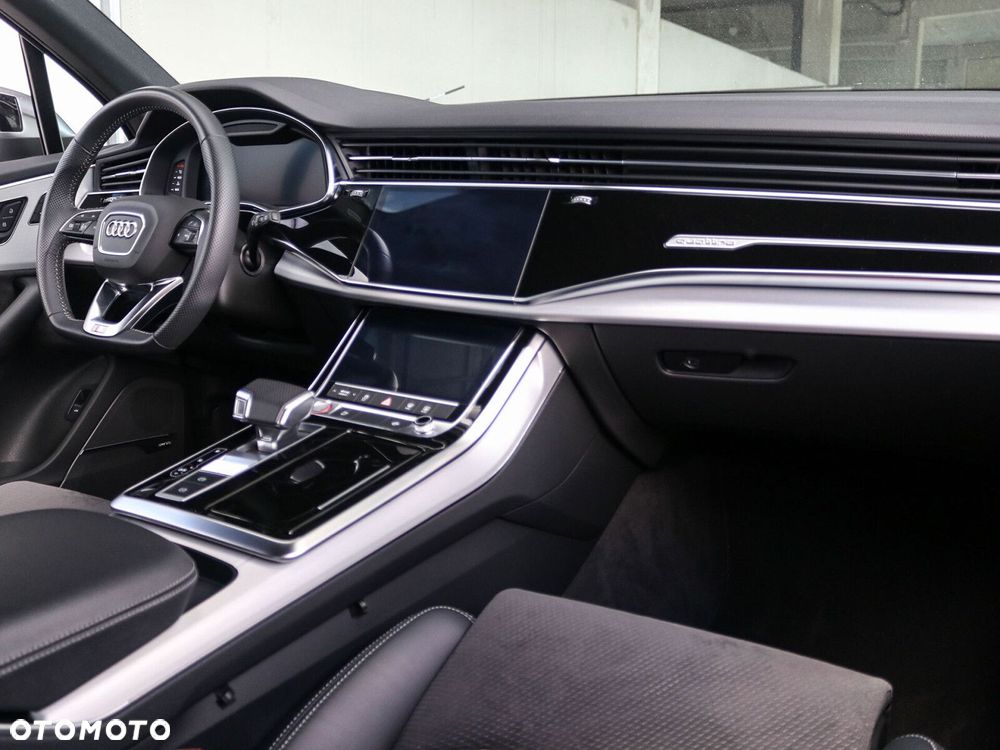 Audi SQ7 - 26