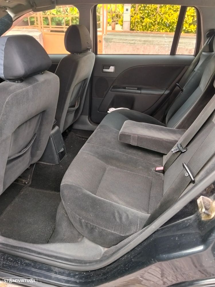 Ford Mondeo SW 2.0 TDCi Ghia - 7