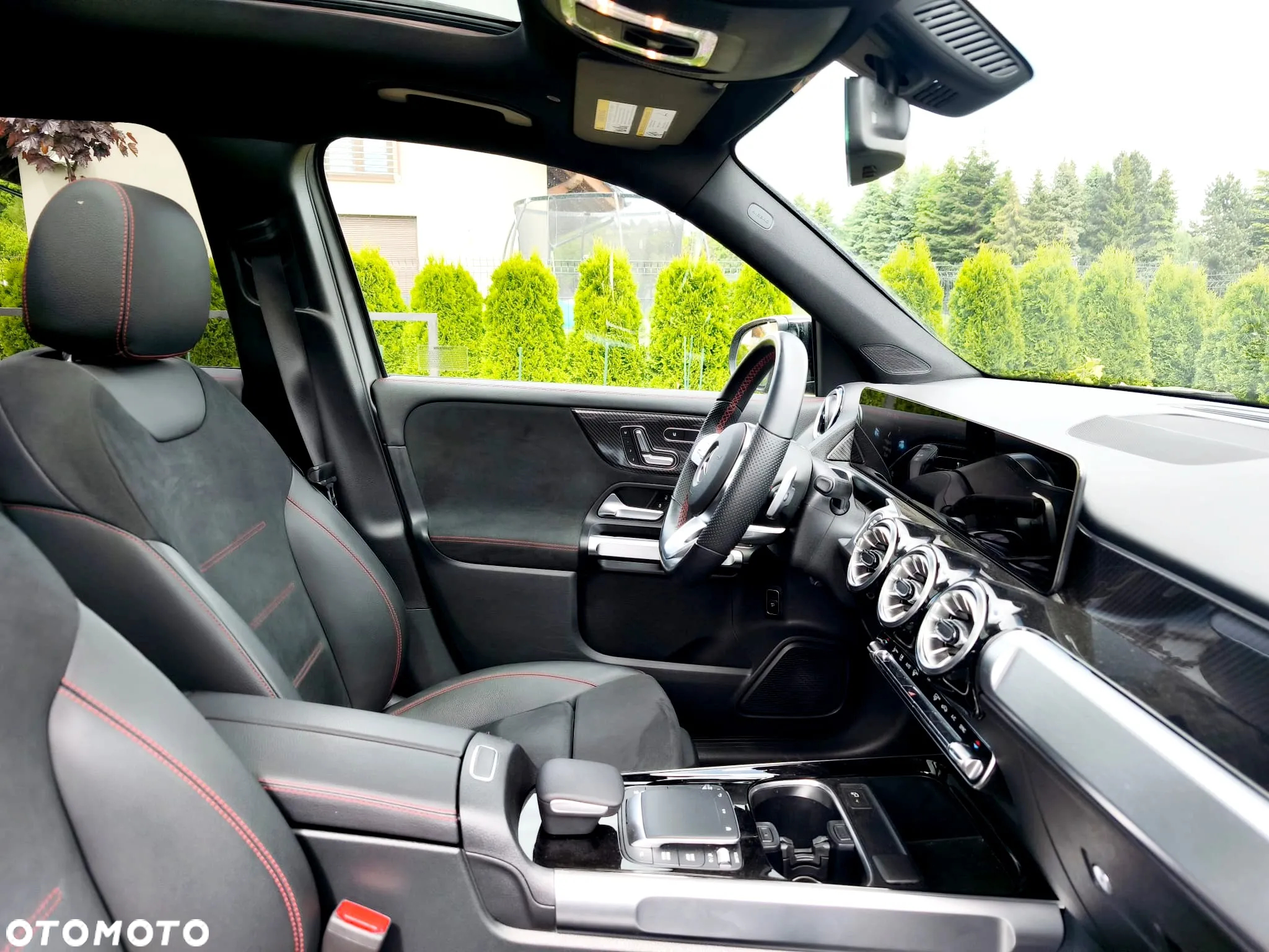 Mercedes-Benz GLB 250 4Matic 8G-DCT AMG Line - 13